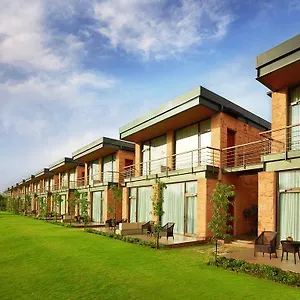 Курортный комплекс Taj Damdama & Spa, Gurugram